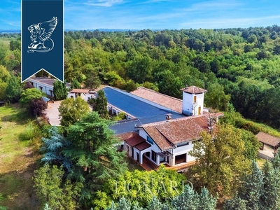 Prestigiosa villa di 5000 mq in vendita, Cellarengo, Italia