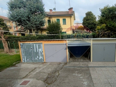 Garage / posto auto di 14 mq a Copparo