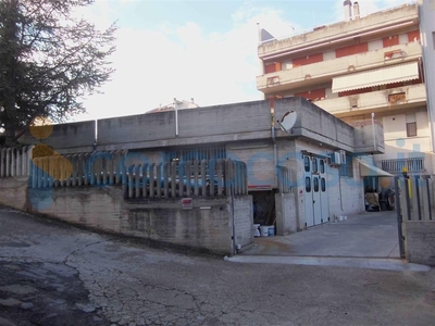 Magazzino in ottime condizioni in vendita a Acquaviva Picena