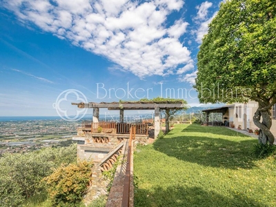 Prestigiosa villa di 395 mq in vendita Via Castellare, 220, Massarosa, Toscana