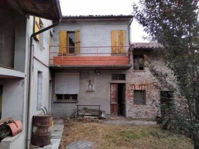 stanze in Vendita ad Borgonovo Val Tidone - 54000 Euro