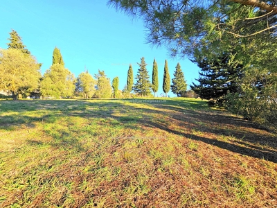 Terreno edificabile per uso residenziale.