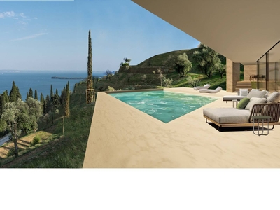 Terreno edificabile residenziale di 2300 mq a Gardone Riviera