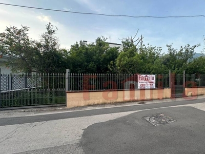 terreno residenziale in vendita a Sperone