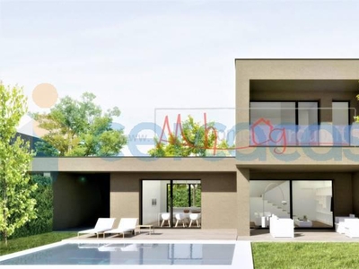 Villa a schiera di nuova costruzione, in vendita a Selvazzano Dentro