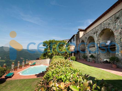 Villa a schiera in ottime condizioni in vendita a Bagni Di Lucca