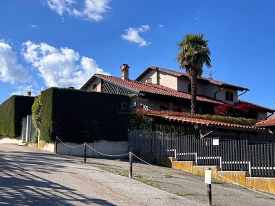 Esclusiva villa di 295 mq in vendita Frazione Castelrotto, 27, Guarene, Cuneo, Piemonte