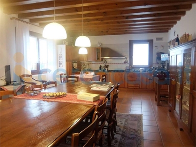 Villa in ottime condizioni in vendita a Fontanelle
