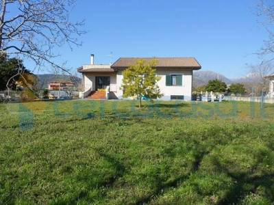 Villa in ottime condizioni, in vendita in Via Irno, Pontecagnano Faiano