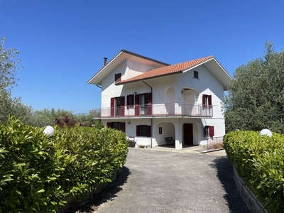 Villa in vendita a San Mango sul Calore