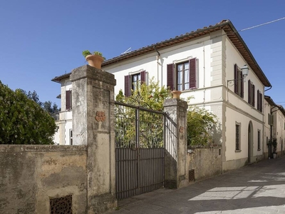Villa Cicogna Private Villa - sleeps 10 guests in 5 bedrooms