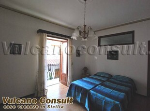 Appartamento al primo piano in località Canneto Lipari