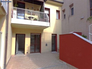 Appartamento in duplex con grande garage Borghetto