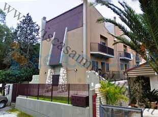 Appartamento indipendente Trilocale in ottime condizioni in vendita a Cassano Delle Murge