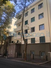 Appartamento Quadrilocale in affitto a Roma