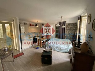 Appartamento Trilocale in vendita in Via Roma 6, Castel Vittorio