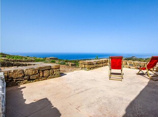 Bellissima casa a Pantelleria con terrazza e giardino