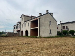 Casa Bi - Trifamiliare in Vendita a Curtarolo Santa Maria di Non