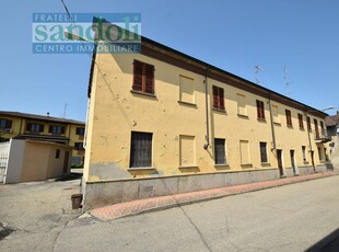 Casa indipendente di 420 mq a Borgo Vercelli