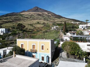 Casa indipendente in Vendita a Lipari Stromboli