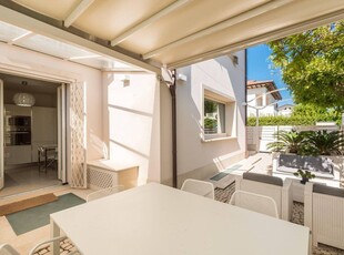 Casa Semindipendente di 120 mq in affitto Via Duca degli Abruzzi, Forte dei Marmi, Lucca, Toscana