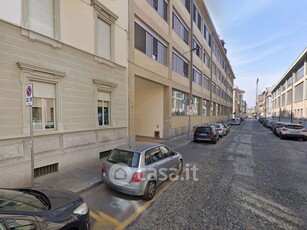 Garage/Posto auto in vendita Via Parma 38, Torino
