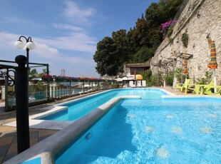 Hotel in Vendita a Toscolano-Maderno Toscolano - Maderno