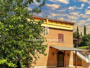 Indipendente - Villa a Perugia