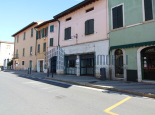 Locale commerciale - 2 Vetrine a Sant'eufemia, Brescia