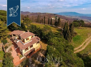 Prestigiosa villa di 340 mq in vendita, Passignano sul Trasimeno, Italia