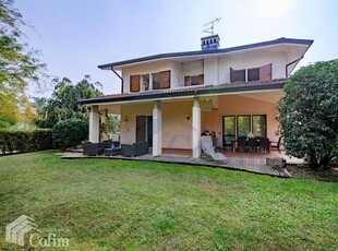 Prestigiosa villa di 650 mq in vendita, Pescantina, Veneto