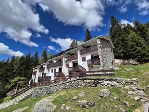 Vendita Villino, in zona PESCEGALLO, GEROLA ALTA