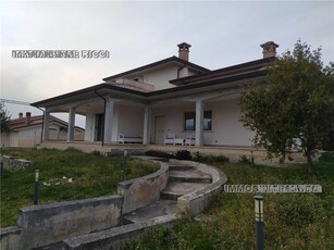 Villa/Casa singola in Vendita