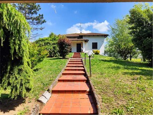 VILLA INDIPENDENTE CON GIARDINO