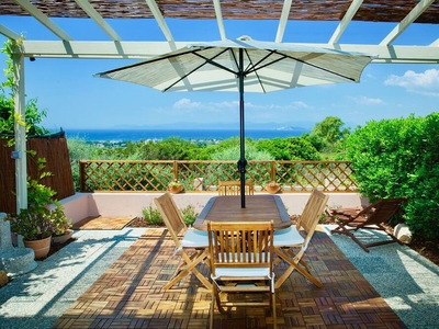 Bella casa con spettacolare vista sull'oceano in Sardegna!