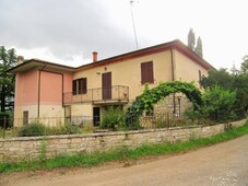 Bifamiliare in zona Armaiolo a Rapolano Terme