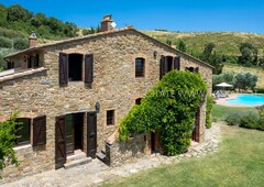 Casa in vendita 4 Stanze da letto a Montecatini Val Di Cecina