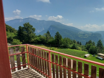 Quadrilocale in vendita a Tonezza del Cimone