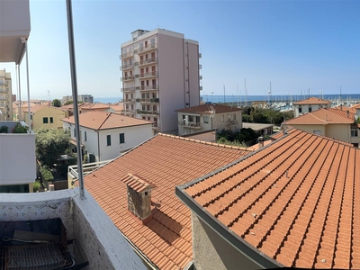 Quadrilocale in Via Rossini in zona Rosignano Solvay a Rosignano Marittimo