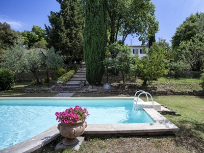 Appartamento a Cortona con terrazza, piscina e barbecue