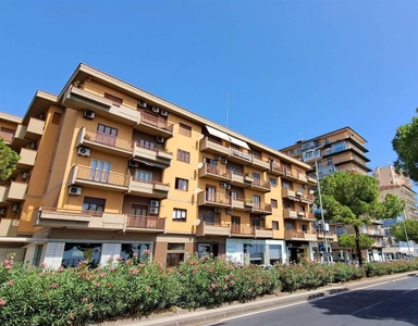 Appartamento di prestigio in vendita VIALE AFRICA, 46, Catania, Sicilia