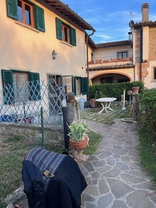 Casa semi indipendente in vendita a Vicchio Firenze Casole