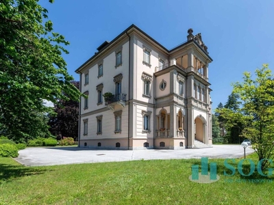 Prestigioso appartamento di 400 m² in vendita Via Michelangelo, Olgiate Comasco, Lombardia