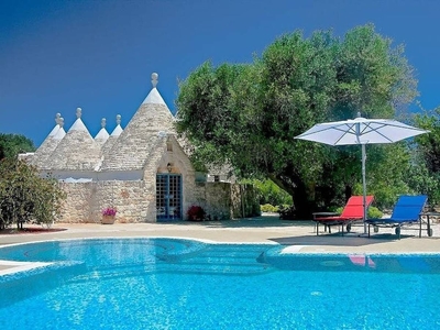 Rare Trullo Villa, Heated Private Pool, 6 Acres Olivetrees, Full Air-con