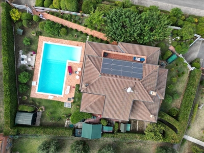 Villa in vendita 4 Stanze da letto a Castiglione Del Lago