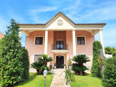 Villa in vendita a Lecce Salesiani