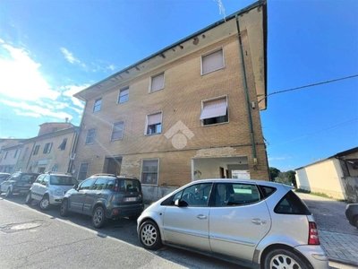 Appartamento in vendita a Collesalvetti via Galileo Galilei, 231