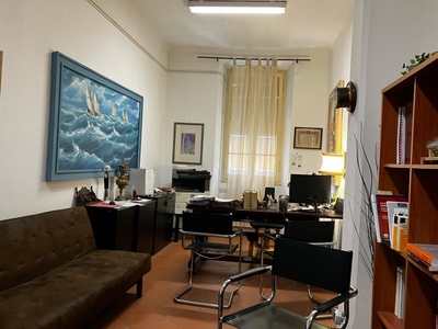 Appartamento in Vendita a Imperia, 200'000€, 125 m²