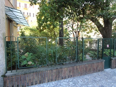 Appartamento in Vendita a La Spezia, 260'000€, 90 m², arredato, con Box