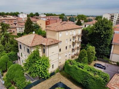 Appartamento in vendita a Parma San Leonardo